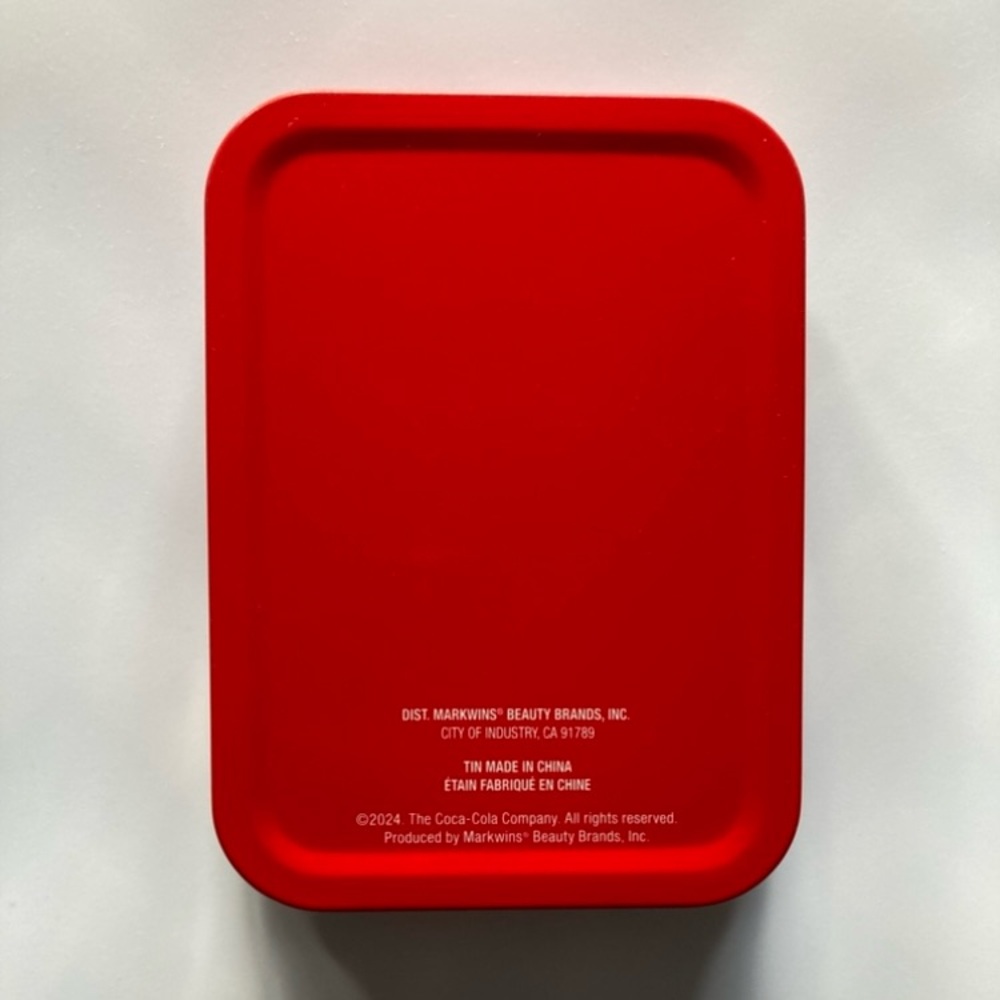 CUTE collectible red white Lip Smacker x Coca Cola polar bear penguin tin - Picture 2 of 3